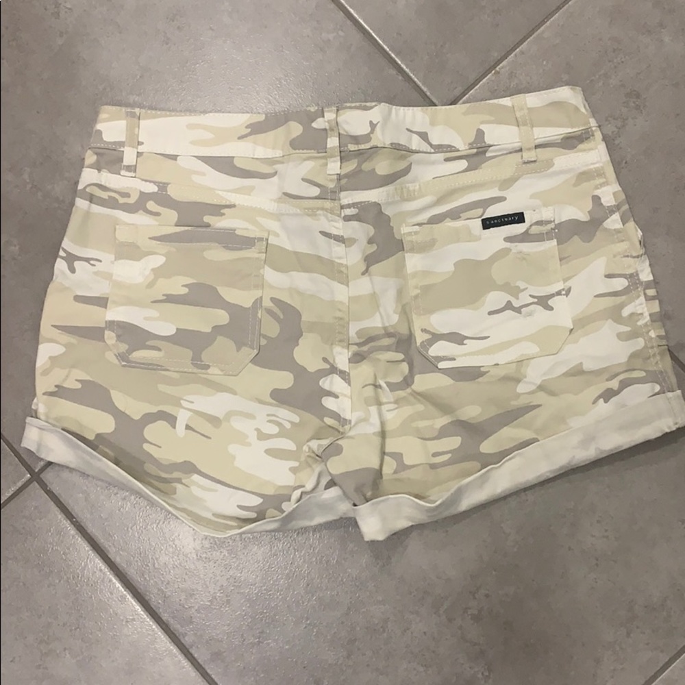 Sanctuary camo shorts - Picture 3 of 3